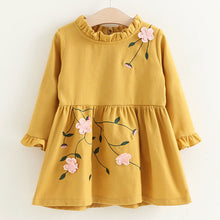 Bear Leader Girls Dress 2017 New Autumn Brand Baby Girls Long Petal Sleeve 3D Applique Kids Dress Children Clothing Dress 3-7Y